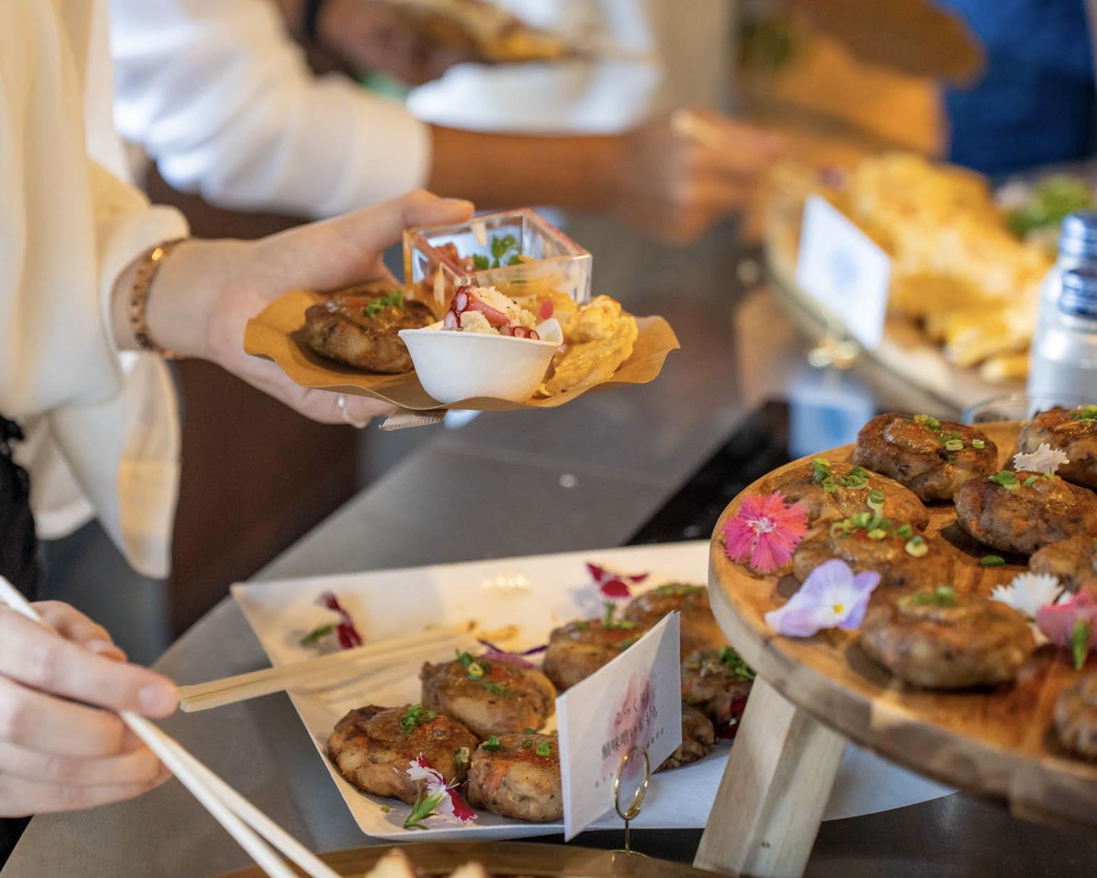 豚肉を使ったキッシュや巻き料理